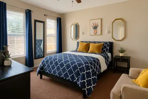 Lovely 3 Bed With Large Backyard - Image 3