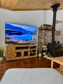 Rocky Mountain Retreat: Private 2 Acres & Hot Tub - Image 5