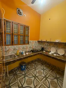 NHS Lanka Vijay - Big bright 1BHK + Parking & Food - Image 3