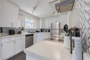 Sleeps15*Skyline View*7Beds*Bungalow*Patio*Laundry - Image 4