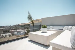 Celeste Luxury Villas - Image 2