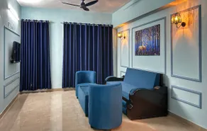 Acacia 1301|Spacious 2BHK b/h Lulu Mall|Nr Medanta - Image 2