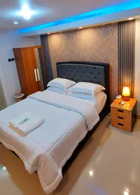 Cozy & Comfy Studio Near Airport w/ 55” TV - Image 2