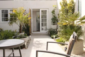 Hove Beach House | Luxury Seaside Holiday Let - Image 5