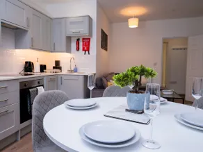 Central Cardiff Apartment - Image 3
