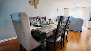 Relaxing Townhouse Escape - Image 5