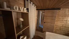 Lodge & private Jacuzzi Majolie Nuit - Image 4