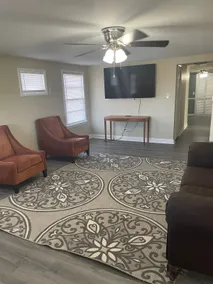 3 bedroom cozy and quite house - Image 2