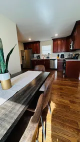 EWR NYC | 3br 6 beds | Sleeps 9 | FREE Parking - Image 3