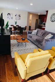 EWR NYC | 3br 6 beds | Sleeps 9 | FREE Parking - Image 2