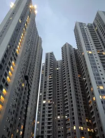Spacious 2BHK Furnished Near Apollo Hospital - Image 5
