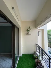 Spacious 2BHK Furnished Near Apollo Hospital - Image 2