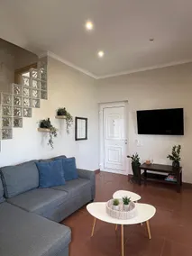 Apartment with view near the sea 4 Agia Marina - Image 2
