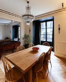 Royal Apartment with Cathedral View - Image 3