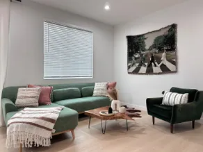 4 Bed New/Pet friendly/with Garage close to Disney - Image 2