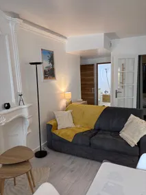 Left Bank 4* comfort and relaxation by the lake ... - Image 5