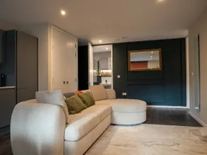 5 mins from Victoria | Brand New - Image 5