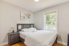 Beautiful Unit Near Beach Area - Image 3