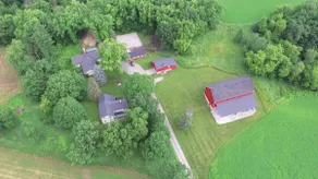 Farmhouse/ Erin Hills Golf Holy Hill Bowery Barn - Image 3