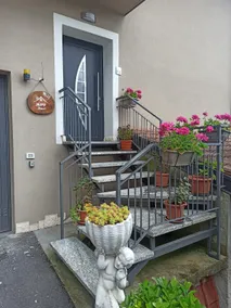Mary House - Image 2