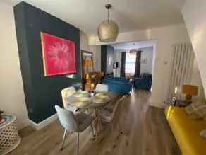 King Bed, luxury cottage/5 mins to city center - Image 3