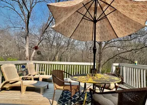 The Griffin House- 4 BR/2 BA fire pit, grill, yard - Image 3