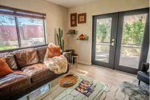 Desert Rose Retreat House - Image 3