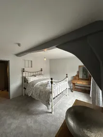Luxury Apartment | Sleeps Upto 8 Guests - Image 5