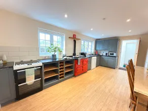 Family Forest Retreat – Steps from Paultons Park - Image 5