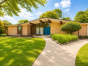 Unique Mid-Century Dayton Home• Sleep 9 | FirePit - Image 5