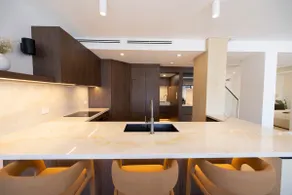 Brisbane City Two-Storey Penthouse | 3BR + Parking - Image 4