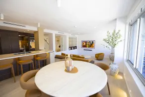 Brisbane City Two-Storey Penthouse | 3BR + Parking - Image 3