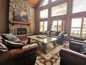 Sunny Lake Muskoka Waterfront Cottage - Image 4