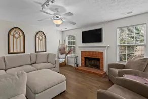 Family 5 BR Retreat | Near LakePoint & DT Acworth - Image 3