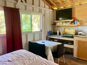 Ohana Cabin Near Volcano with Wifi/Hot shower - Image 4