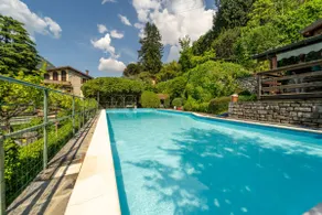 Lake view Villa with private garage & private pool - Image 4