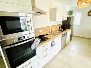Le Cèdre Enchanté - Maison avec 2 chambres pour 6 personnes climatisée, avec terrasse et BBQ - Image 3
