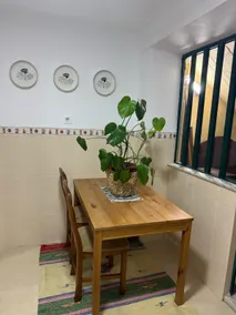 Essential 2 bedroom apartment - Image 4