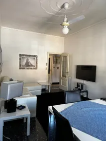 Four-room apartment a stone's throw from the sea - Image 2