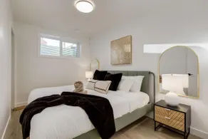 ”Charcoal” Brand New 1-bed Stacked Townhome - Image 2