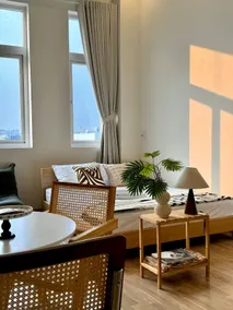 Sunlight Duplex with Panoramic Windows : 5min D1 - Image 4