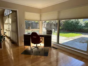 Lou's house - Image 4