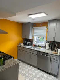 2bedroom guest unit in a house w private entrance - Image 5