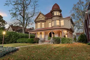 Grand Luxury Stay in Westend - Image 2