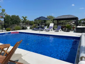 The Grand River Retreat Pool hot tub avail Sep - Image 3