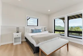 Luxury NEK 100 Acre Retreat, Views, VAST & Skiing - Image 3
