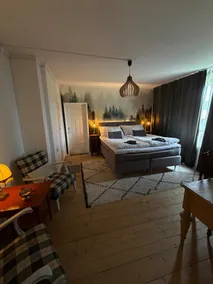 Spacious apartment with access to art studio. - Image 2