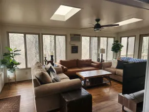 Hilltop Hideaway - Image 4