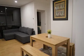 Absolute Gem in South Brisbane w Parking n Pool - Image 4