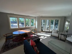 Stylish Apt in DTA w/porch&parking - Image 4